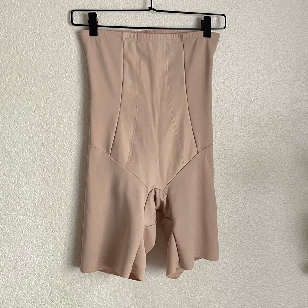 Miraclesuit Extra Firm Control High-Waist Shorts XL Beige - Picture 2 of 9